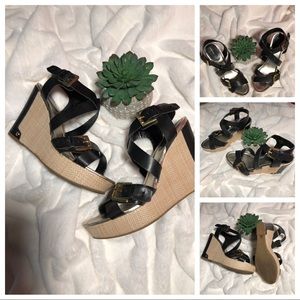 Liz Claiborne Black and Tan wedge Wedge. 8 1/2M